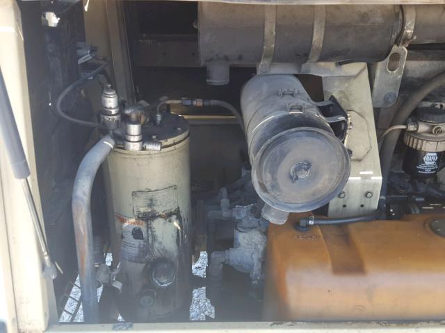 B1LL0FSALE4468793 - 1998 INGERSOLL-RAND COMPRESSOR 奶油色 照片 5