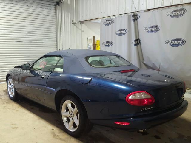 SAJJA42C0YNA02852 - 2000 JAGUAR XK8 BLUE photo 3