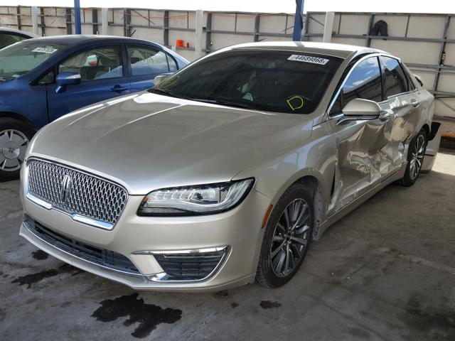 3LN6L5A99HR622955 - 2017 LINCOLN MKZ PREMIE GOLD photo 2