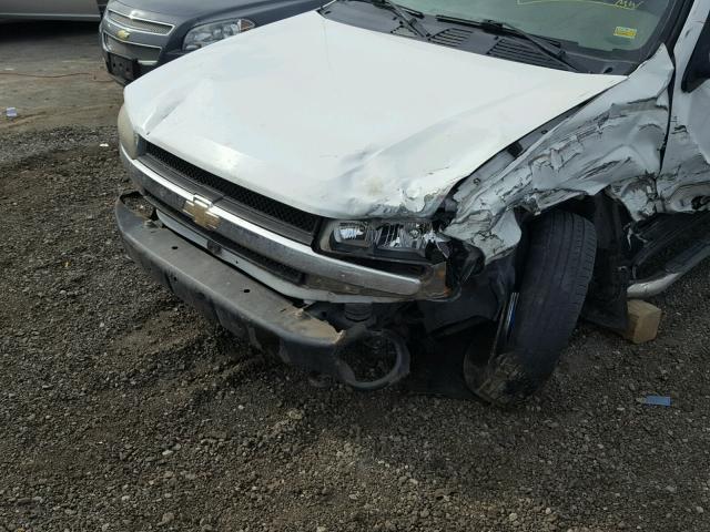 1GNDT13SX52166315 - 2005 CHEVROLET TRAILBLAZE WHITE photo 10