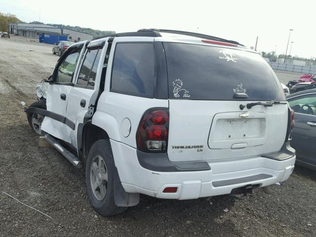 1GNDT13SX52166315 - 2005 CHEVROLET TRAILBLAZE WHITE photo 3