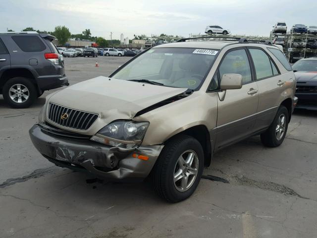 JT6HF10U1Y0116871 - 2000 LEXUS RX 300 GOLD photo 2