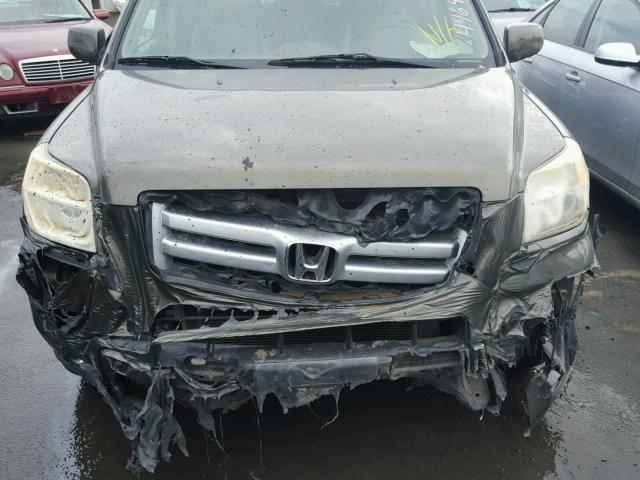 5FNYF28576B010354 - 2006 HONDA PILOT EX GRAY photo 9