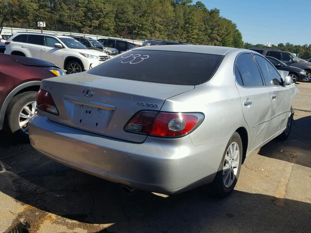 JTHBF30G225016842 - 2002 LEXUS ES SILVER photo 4