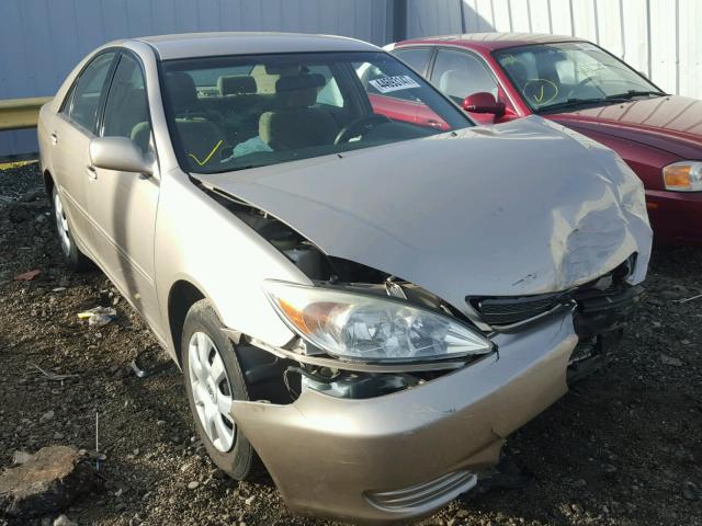 4T1BE32K72U517880 - 2002 TOYOTA CAMRY LE GOLD photo 1