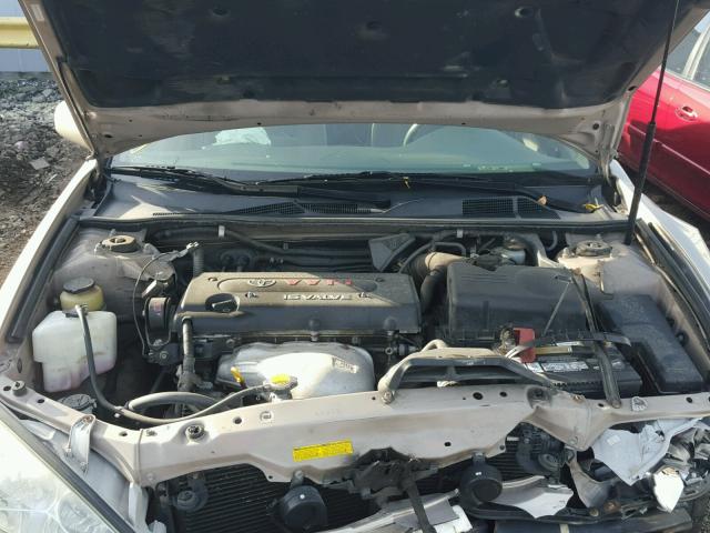 4T1BE32K72U517880 - 2002 TOYOTA CAMRY LE GOLD photo 7