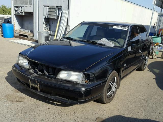 YV1LS55A6X3573977 - 1999 VOLVO S70 BLACK photo 2