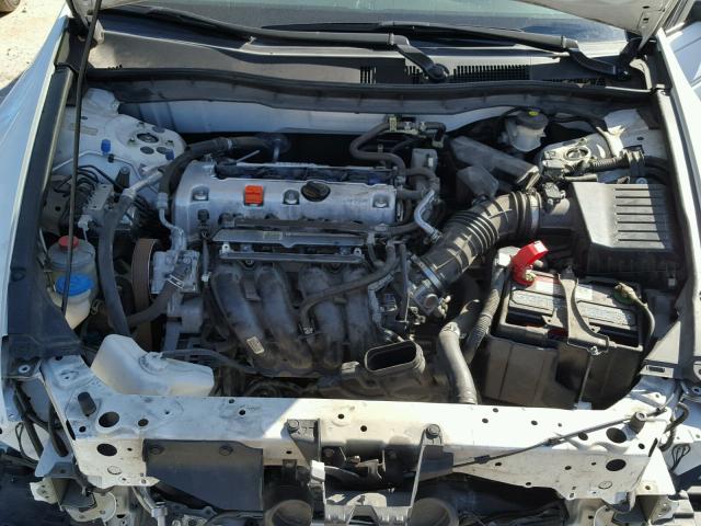 1HGCP2F35BA034956 - 2011 HONDA ACCORD WHITE photo 7