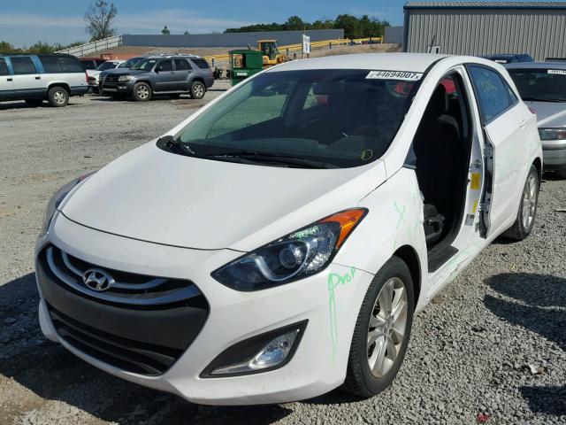 KMHD35LH4EU166198 - 2014 HYUNDAI ELANTRA GT WHITE photo 2