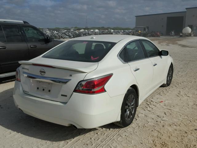 1N4AL3AP1FC498960 - 2015 NISSAN ALTIMA 2.5 WHITE photo 4