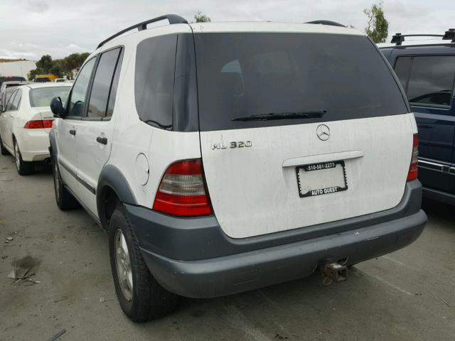 4JGAB54EXXA095832 - 1999 MERCEDES-BENZ ML 320 WHITE photo 3