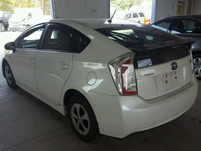 JTDKN3DU4D5572349 - 2013 TOYOTA PRIUS WHITE photo 3