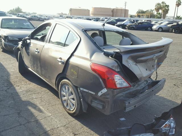 3N1CN7AP3FL803998 - 2015 NISSAN VERSA S GRAY photo 3