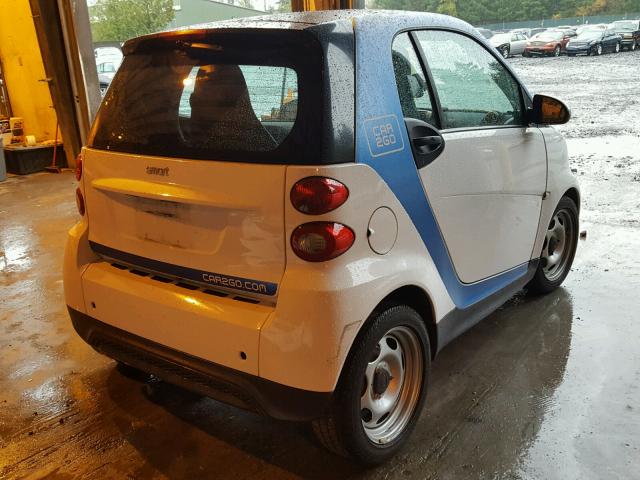 WMEEJ3BA8EK782636 - 2014 SMART FORTWO PUR TWO TONE photo 4