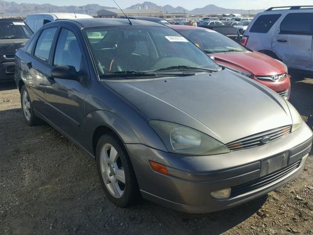 1FAFP38303W131345 - 2003 FORD FOCUS GRAY photo 1