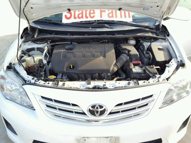 5YFBU4EE7DP204461 - 2013 TOYOTA COROLLA WHITE photo 7