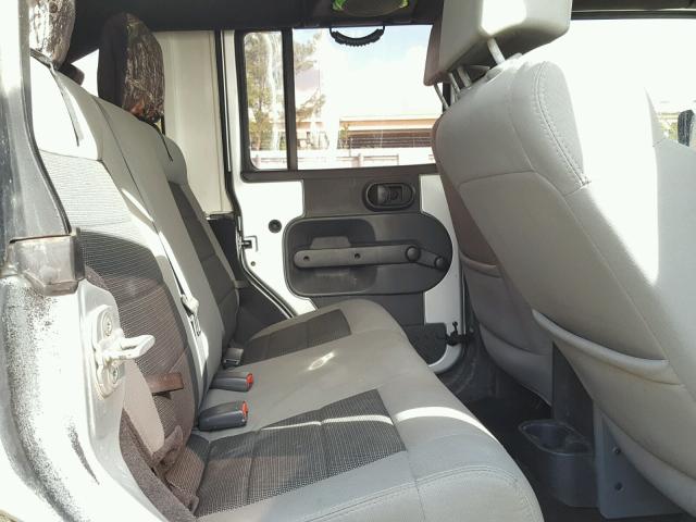 1J4BA3H13AL222871 - 2010 JEEP WRANGLER U BLACK photo 6