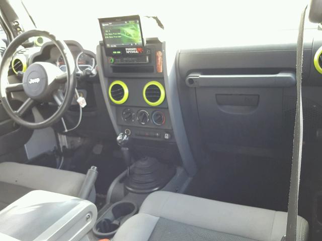 1J4BA3H13AL222871 - 2010 JEEP WRANGLER U BLACK photo 9