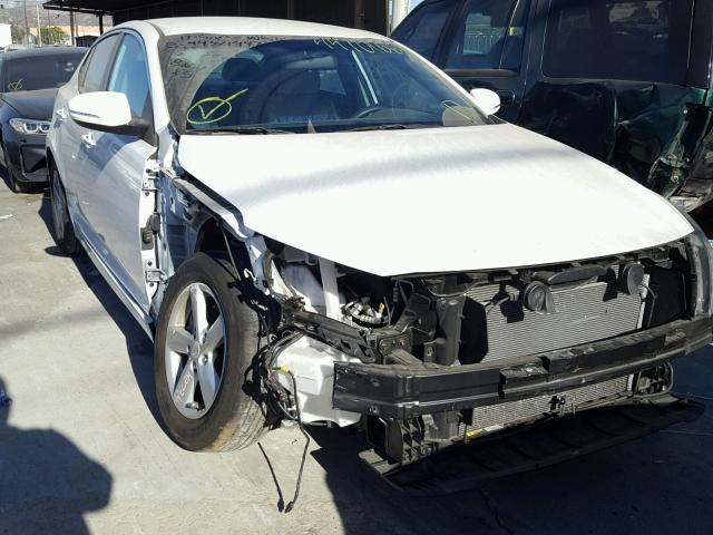 5XXGM4A74FG513393 - 2015 KIA OPTIMA LX WHITE photo 1