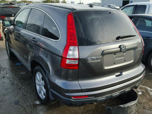 JHLRE4H49BC010988 - 2011 HONDA CR-V SE GRAY photo 3