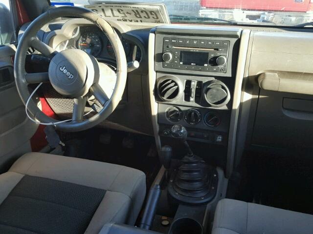 1J4GA39108L642697 - 2008 JEEP WRANGLER U RED photo 9