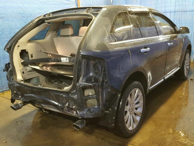 2LMDJ8JK3DBL25792 - 2013 LINCOLN MKX BLUE photo 4