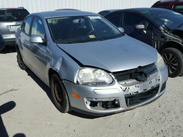 3VWJM71K88M135184 - 2008 VOLKSWAGEN JETTA SILVER photo 1