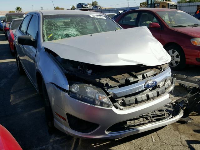 3FAHP0GA1BR319607 - 2011 FORD FUSION S SILVER photo 1