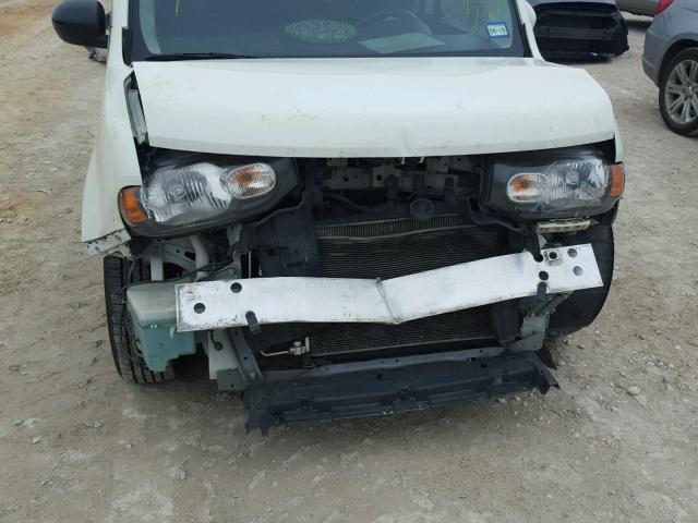 JN8AZ2KR8BT210353 - 2011 NISSAN CUBE BASE WHITE photo 9