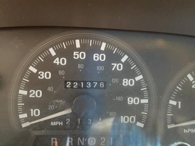 5LMPU28L3WLJ17939 - 1998 LINCOLN NAVIGATOR Gümüş fotoğraf 8