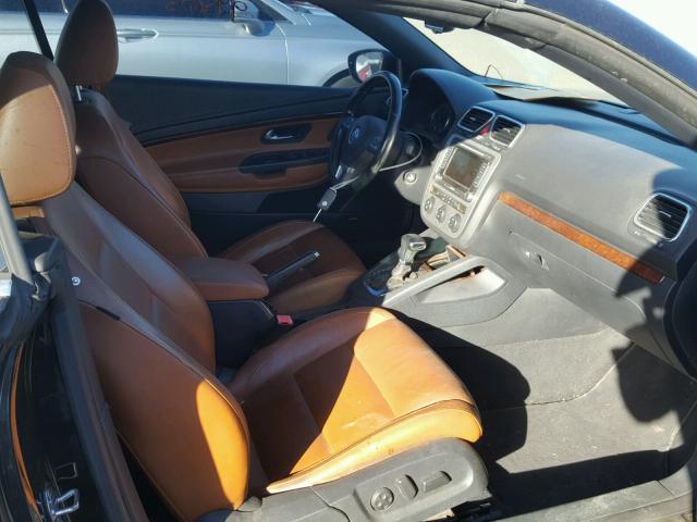 WVWFA7AHXAV009829 - 2010 VOLKSWAGEN EOS LUX 黑色 照片 5