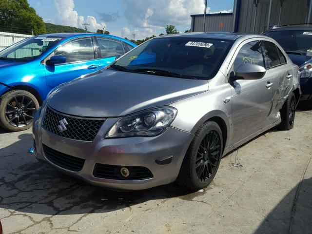 JS2RE9A30A6101243 - 2010 SUZUKI KIZASHI SE SILVER photo 2