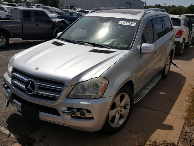 4JGBF7BE4AA575850 - 2010 MERCEDES-BENZ GL 450 4MA SILVER photo 2