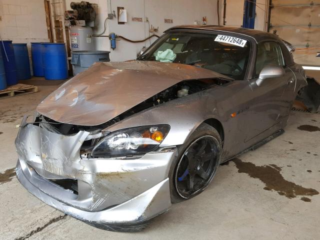 JHMAP21495S000568 - 2005 HONDA S2000 SILVER photo 2