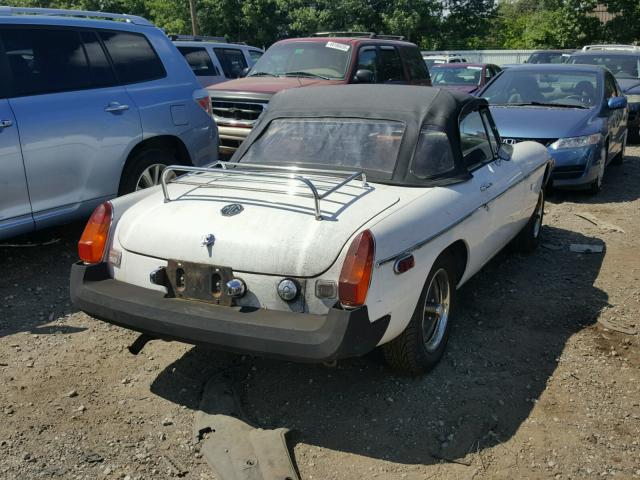 GHN5VF383544G - 1975 MG MGB WHITE photo 4