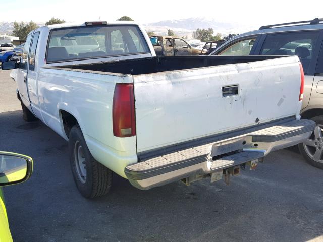 1GTGC29R2YF478075 - 2000 GMC SIERRA C25 WHITE photo 3