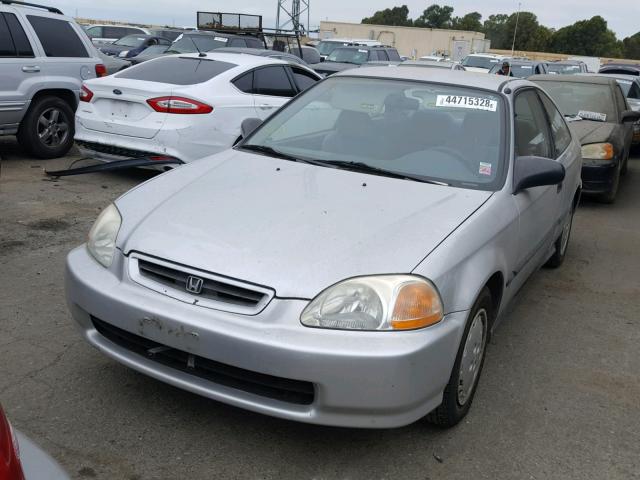 1HGEJ6129VL134745 - 1997 HONDA CIVIC DX SILVER photo 2