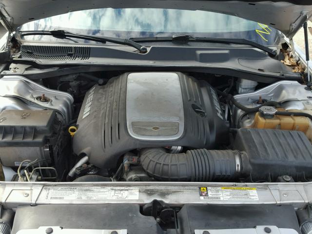 2C3KA63HX7H684706 - 2007 CHRYSLER 300C SILVER photo 7