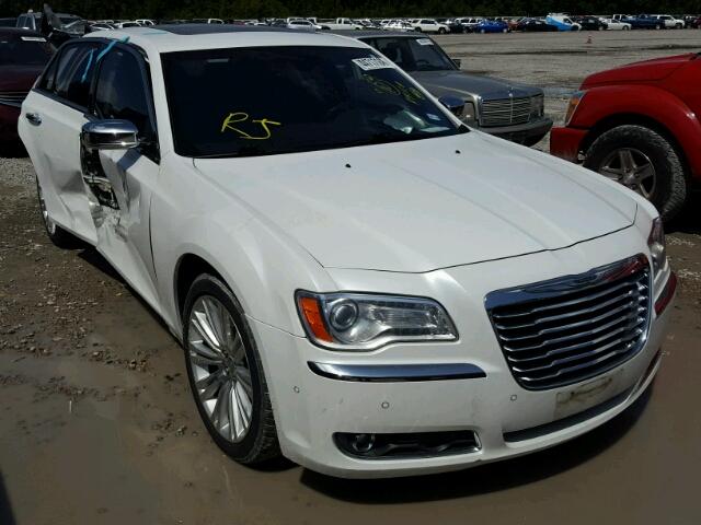 2C3CA6CT3BH529805 - 2011 CHRYSLER 300C WHITE photo 1