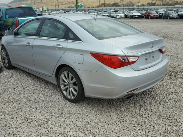 5NPEC4AC9BH264529 - 2011 HYUNDAI SONATA SE SILVER photo 3