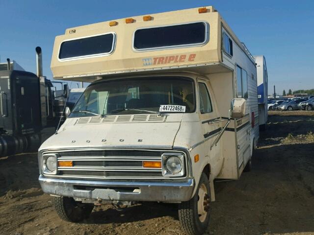 F44CD8V703200 - 1978 DODGE MOTORHOME CREAM photo 2