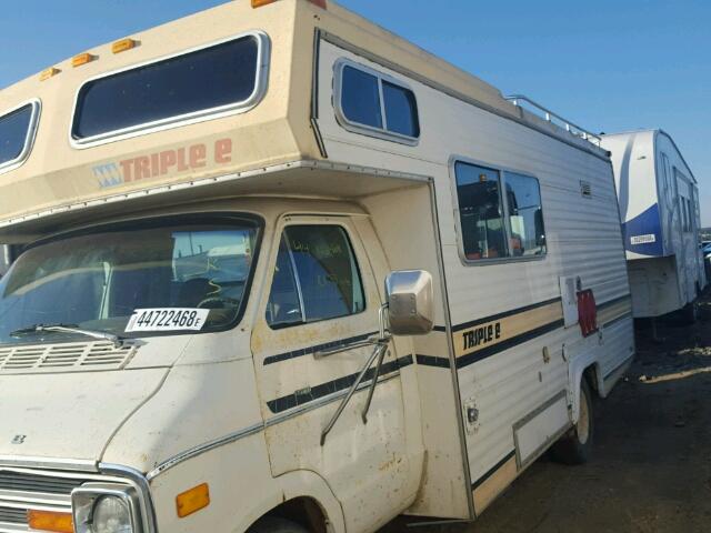 F44CD8V703200 - 1978 DODGE MOTORHOME CREAM photo 9