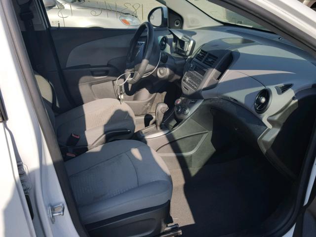 1G1JA5SG5D4220167 - 2013 CHEVROLET SONIC LS 白色 照片 5