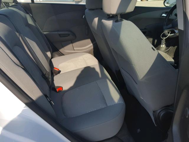 1G1JA5SG5D4220167 - 2013 CHEVROLET SONIC LS 白色 照片 6