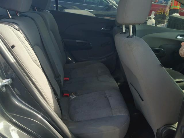 1G1JA5SHXD4165403 - 2013 CHEVROLET SONIC LS GRAY photo 6