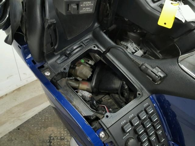 JH2SC68L8EK200242 - 2014 HONDA GL1800 L BLUE photo 17