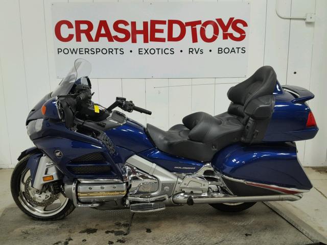 JH2SC68L8EK200242 - 2014 HONDA GL1800 L BLUE photo 3