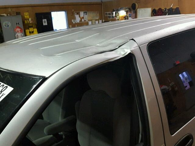 1GNDV23W08D120214 - 2008 CHEVROLET UPLANDER L 银色 照片 9