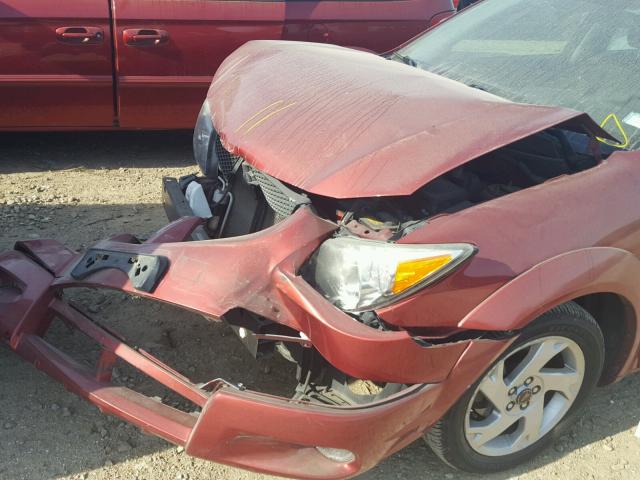 5Y2SL62884Z452012 - 2004 PONTIAC VIBE RED photo 9