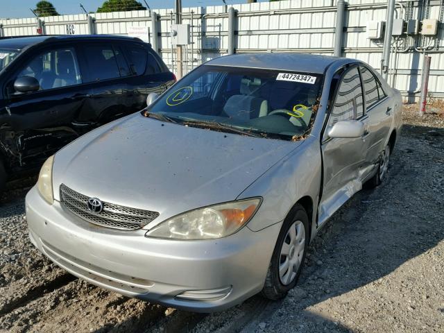 4T1BE32K93U766070 - 2003 TOYOTA CAMRY LE SILVER photo 2